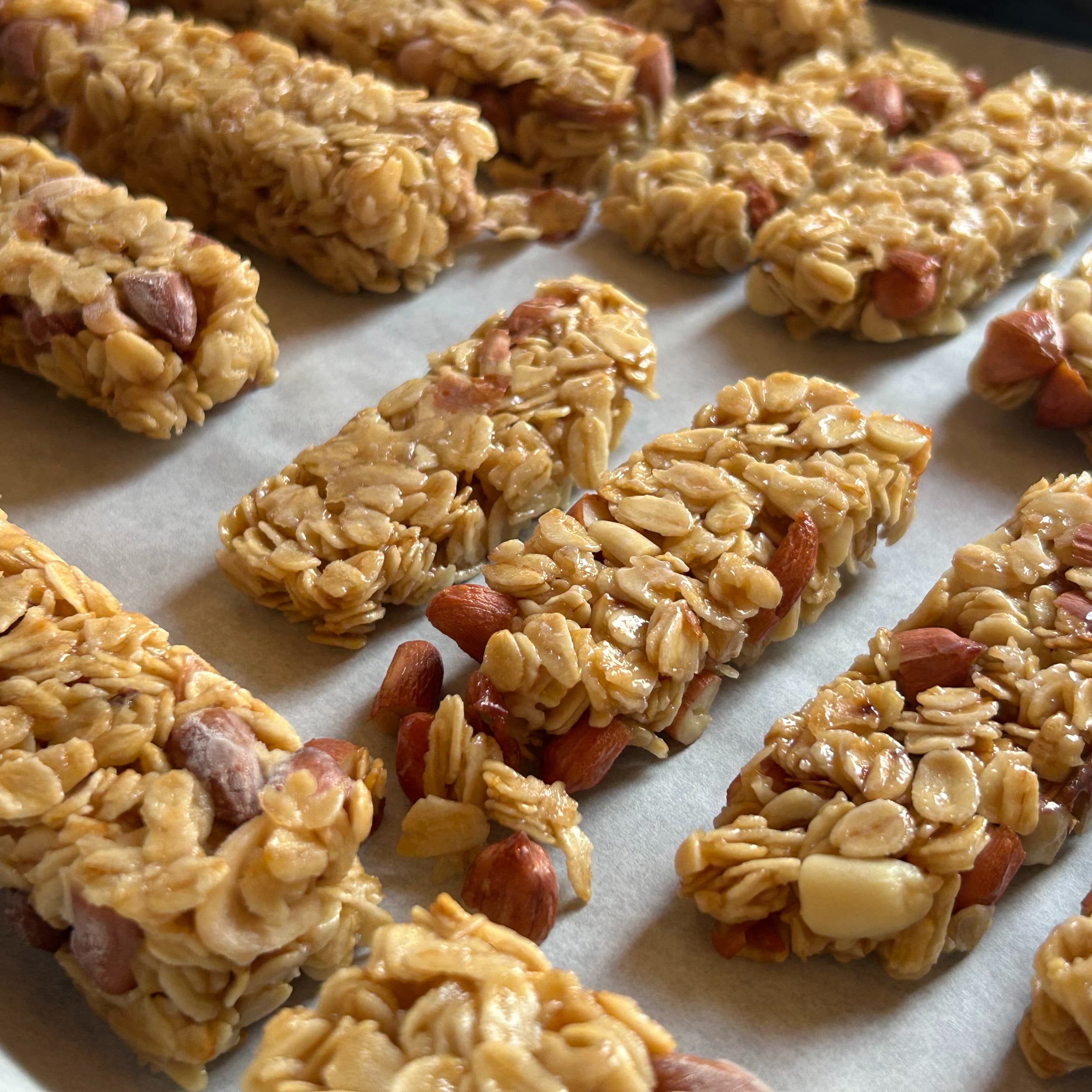 自然の恵みそのまま オーツ麦とナッツのブレンド・グラノーラクランチ (200g)